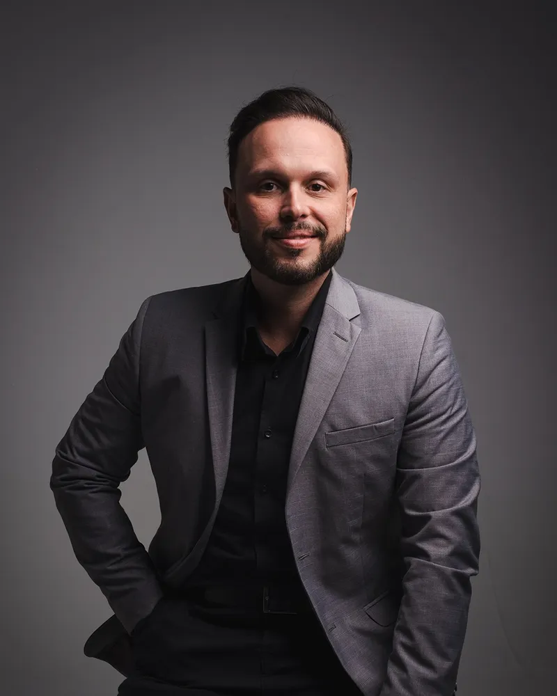 Dr. Guilherme Ataide, especialista em prótese fixa